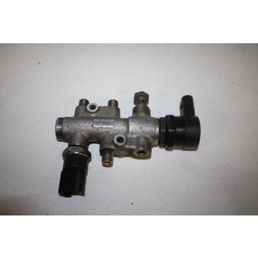 Brandstofverdeler 4.0 V8 TDI Audi A8 Bj 03-07