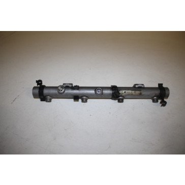 Brandstofverdeler links 4.2 V8 TDI Audi A8, Q7 Bj 03-10