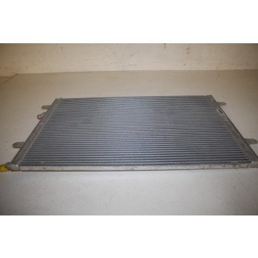 Radiateur 3.0 V6 benz. Audi A6 Bj 08-11