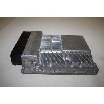 Regelapparaat benzinemotor 3.2 V6 Audi A4 Bj 05-09