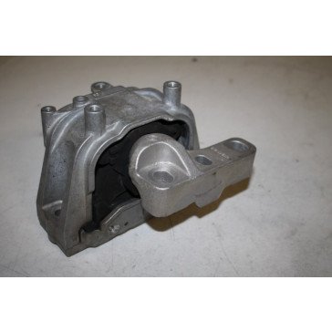 Motorsteun rechts 2.0 TDI Audi A3 Bj 09-13