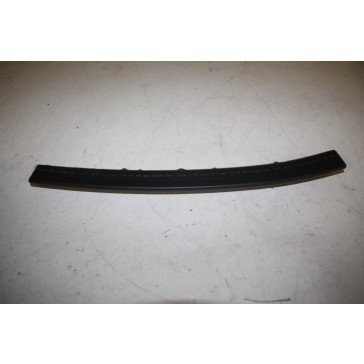 Afdichting waterkast midden Audi A8, S8 Bj 03-10