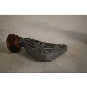 Motorsteun voorkant 2.0 TDI Audi A6 Bj 09-11