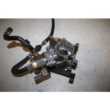 Onderdrukpomp 1.8/2.0 TFSI benz. Audi A4, A5 Bj 12-18