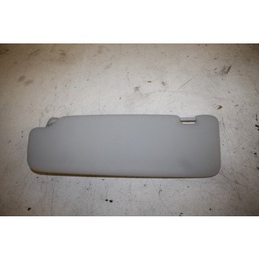 Zonneklep rechts maanzilver div. Audi modellen Bj 10-16