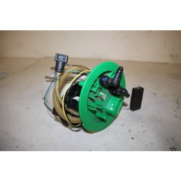 Brandstofopvoereenheid 3.2 V6 benzine Audi A6 Bj 05-11