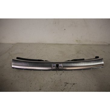 Bekleding afsluitplaat achter kunststof/edelstaal Audi A4, S4, RS4 Avant Bj 16-heden