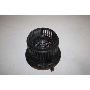 05114075 - 7H0819021 - Aanjager achterzijde Audi Q7 Bj 07-15