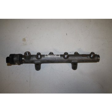 05114084 - 059130090BB - Brandstofverdeler rechts 3.0 V6 TDI Audi A4, Q7 Bj 07-15