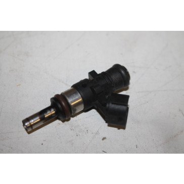 Injector 1.8/2.0 TFSI benz. div. Audi modellen Bj 12-heden