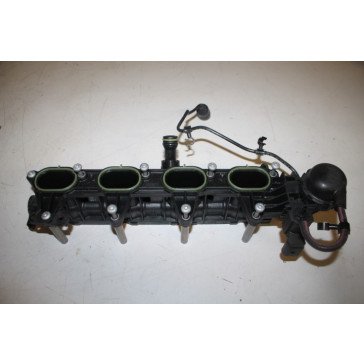 Brandstofverdeler 2.0 TFSI benz. Audi Q5 Bj 13-17