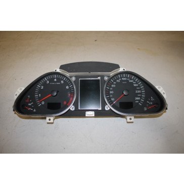 Instrumentenpaneel benzine Audi A6 Bj 05-08