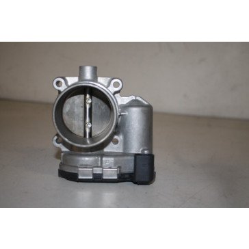 Gasklephuis 2.0 TFSI benz. div. Audi modellen Bj 15-heden