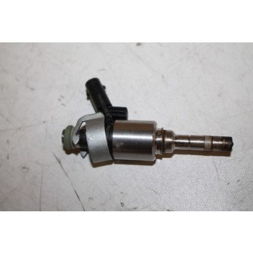 Injector 2.0 TFSI benz. Audi A4, A5, Q5 Bj 12-17