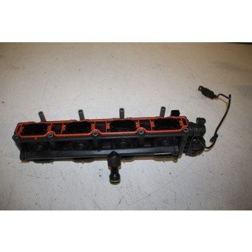 Brandstofverdeler 2.0 TFSI benz. Audi Q5 Bj 13-17