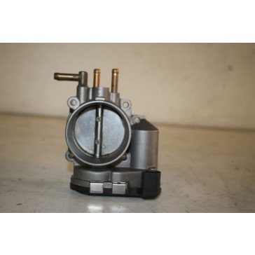 Gasklephuis 2.4-3.0 V6 benz. Audi A4, A6, A8 Bj 98-08