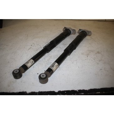 Set gasgevulde schokdempers achterzijde Volkswagen Golf Bj 13-20