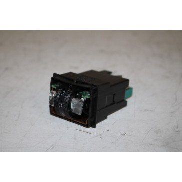 Schakelaar stoelverwarming zwart div. Audi Modellen Bj 01-13