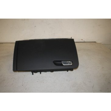 Dashboardkastje zwart Audi Q5, SQ5 Bj 09-17