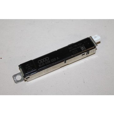Antenneversterker links boven Audi Q3 Bj 12-14