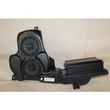 Bose subwoofer met behuizing achter Audi A6, S6 Sedan Bj 97-04