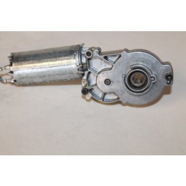 0555040 - 0390201492 - Stelmotor stoel RV Audi A8, S8 Bj 94-99