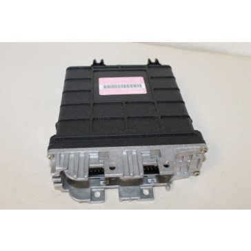 Regelapparaat benzinemotor 1.8 VW Golf, Vento Bj 92-98