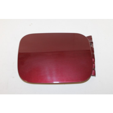 0555528 - 8D5809905 - Tankklep bordeaux rood metallic Audi A4, S4 Bj 95-01