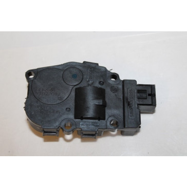 0557627 - 8R0820504A - Stelmotor Audi Q5 Hybride Bj 09-17