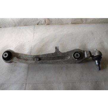 Draagarm RV onder Audi A8 Bj 03-10