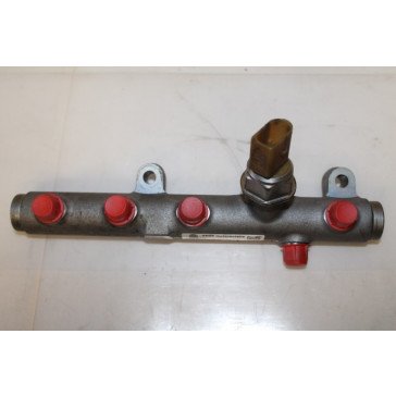 Brandstofverdeler links 3.0 V6 TDI Audi A4, Q7 Bj 07-heden