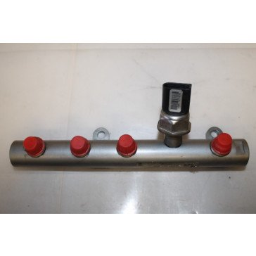 Brandstofverdeler links 2.7 V6 TDI Audi A4, A6 Bj 05-08
