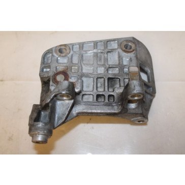 Steun wisselstroomdynamo Audi Q5 Bj 13-heden