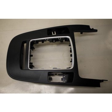 0562181 - 8K0864261V10 - Voering middenconsole zwart Audi A4, S4, A5, S5, Q5 Bj 08-12