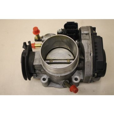 Gasklephuis 1.6/1.8 benzine Audi A3 Bj 97-03