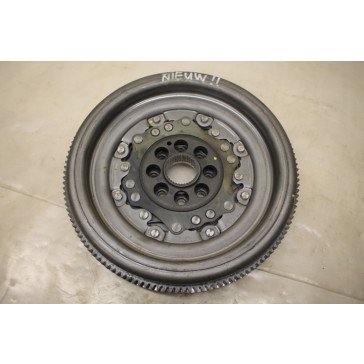 Vliegwiel 2.0 TFSI benz. Audi A3, S3, TT, TTS Bj 13-heden