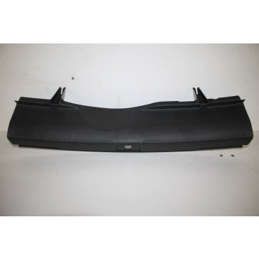 Bekleding afsluitplaat achter zwart Audi A6, S6 Sedan Bj 11-heden