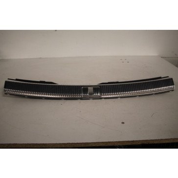 Bekleding afsluitplaat achter zwart/edelstaal Audi A6, S6, RS6 Avant Bj 11-heden