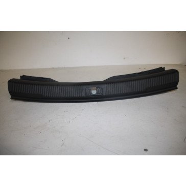 Bekleding afsluitplaat achter zwart Audi A6, S6 Sedan Bj 11-heden