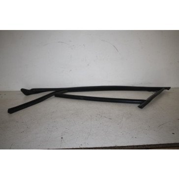 Ruitgeleiding portier LV Audi A8, S8 Bj 10-13