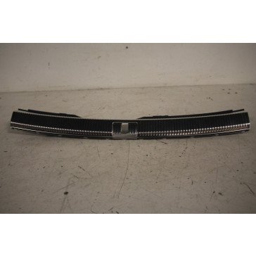 Bekleding afsluitplaat achter zwart/edelstaal Audi A6, S6, RS6 Avant Bj 11-heden