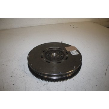 Vliegwiel 2.3 VR5 benz. Volkswagen Passat Bj 97-05