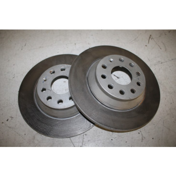 Set remschijven achter Audi A3, Q3, TT Bj 13-heden