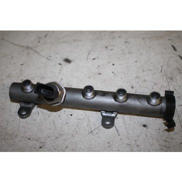 Brandstofverdeler links 3.0 V6 TDI Audi A4, A6, A8, Q7 Bj 03-11
