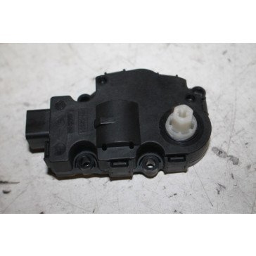 Stelmotor zijkant koelsysteem hybride accu Audi A6, A8, Q5 Bj 09-17
