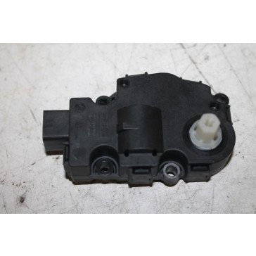 Stelmotor boven koelsysteem hybride accu Audi A6, A8, Q5 Bj 09-17