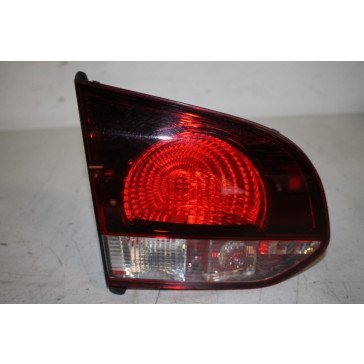 Achterlicht achterklep links kersrood verdonkerd Volkswagen Golf 6 Bj 09-13
