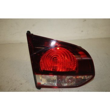 Achterlicht achterklep links kersrood verdonkerd Volkswagen Golf 6 Bj 09-13