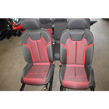 Stoffen interieur zwart/tangorood Audi Q2 Bj 17-heden