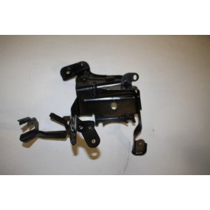 Houder abs pomp Audi A4 Bj 05-09